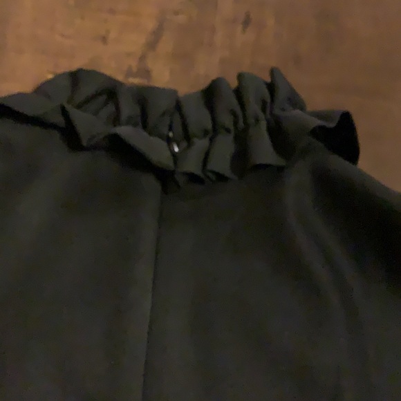 Black dress - Picture 4 of 5